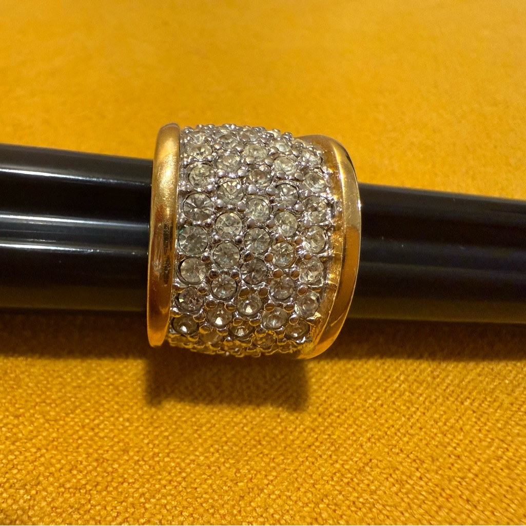 Pave Crystal Ring 18 Kt Hge